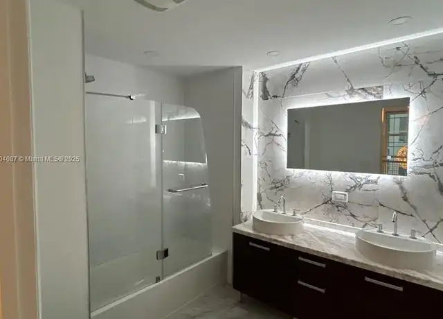 Property at 244 Biscayne Blvd #640, Miami, FL, 33132, 1 bed, 1.5 baths, [object Object]