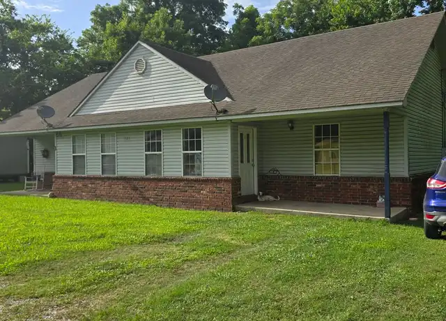 Property at 121 Green Ln Unit 2, Batesville, AR, 72501, 2 beds, 1 bath, [object Object]