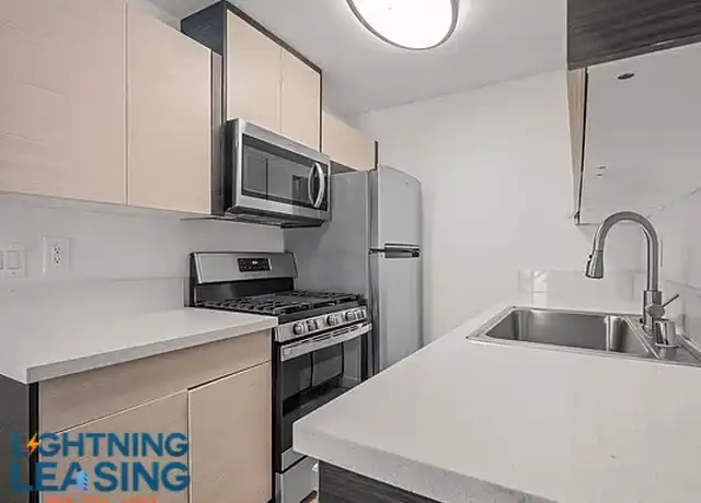Property at 218 4th St Unit 218D, Santa Monica, CA, 90402, 1 bed, 1 bath, [object Object]