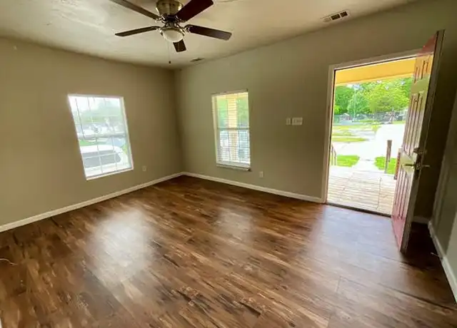 Property at 2919 Wellington St, Greenville, TX, 75401, 3 beds, 2 baths, [object Object]