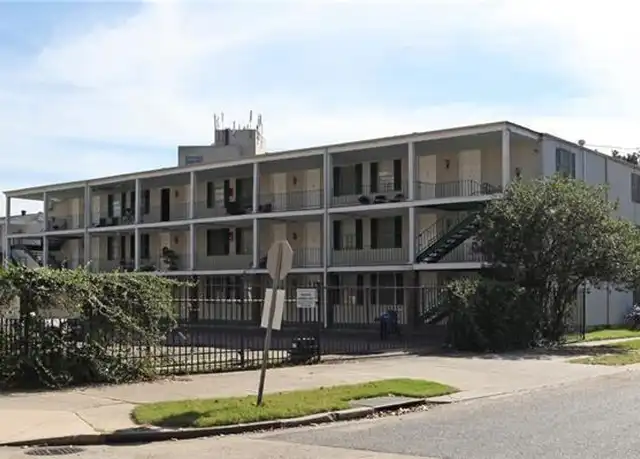 Property at 3550 Coliseum St Unit 19, New Orleans, LA, 70115, 1 bed, 1 bath, [object Object]