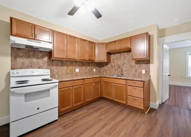 Property at 42 Kensington Ave Unit 1L, Springfield, MA, 01108, 2 beds, 1 bath, [object Object]