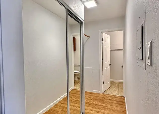 Photo of 1720 12th Ave, Oakland, CA 94606