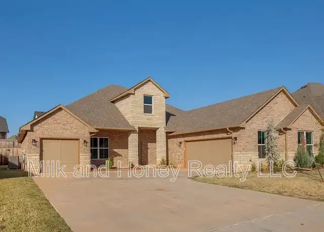 Property at 14705 Chambord Dr, Yukon, OK, 73099, 4 beds, 3 baths, [object Object]