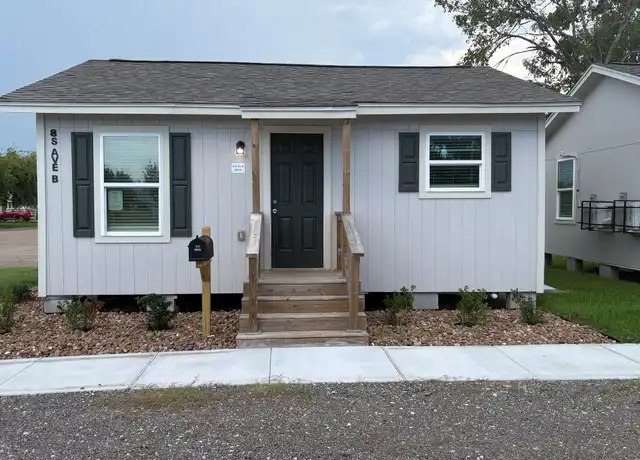Property at 8 South Avenue B Unit B, Freeport, TX, 77541, 1 bed, 1 bath, [object Object]