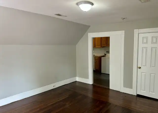 Property at 51 Shelton Ave Unit 3, Shelton, CT, 06484, 2 beds, 1 bath, [object Object]