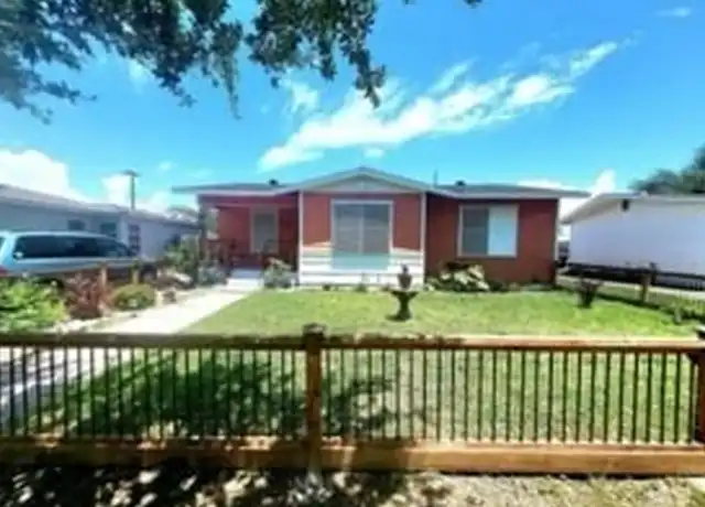Property at 918 Wilshire Pl, Corpus Christi, TX, 78411, 4 beds, 2 baths, [object Object]