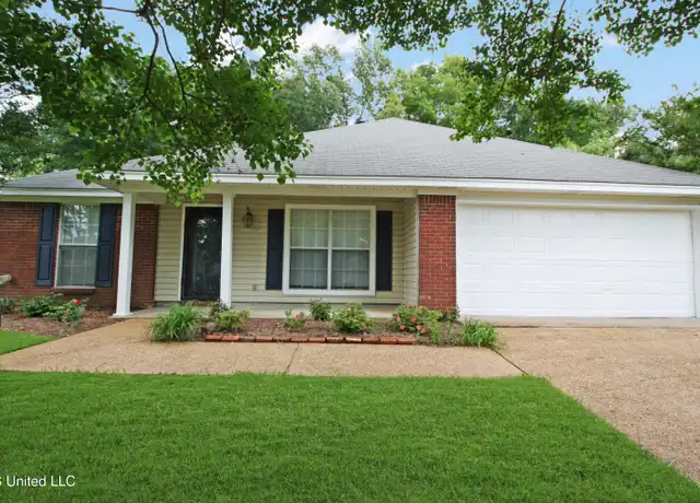 Property at 320 Hawthorne Dr, Madison, MS, 39110, 3 beds, 2 baths, [object Object]