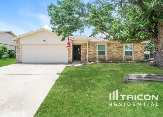 Property at 828 W Embercrest Dr, Arlington, TX, 76017, 3 beds, 2 baths, [object Object]