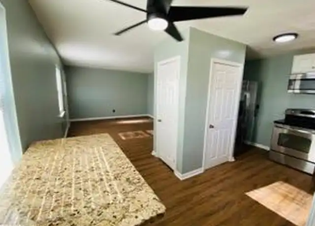 Property at 420 Thornette St, Hampton, VA, 23669, 3 beds, 1 bath, [object Object]