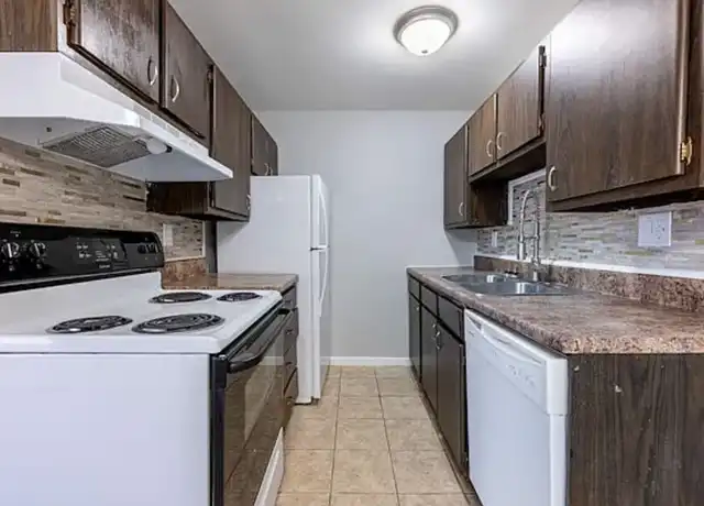 Property at Shadowood Apartments - 519 S Main St, Englewood, OH, 45322, 2 beds, 1 bath, Contact for Price