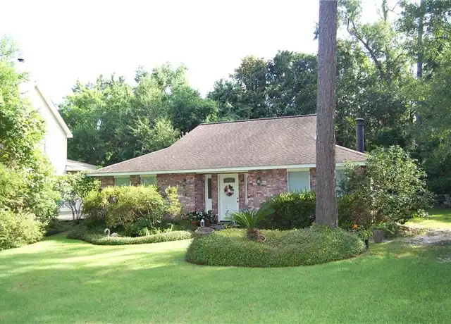 Property at 304 W 15th Ave, Covington, LA, 70433, 3 beds, 2 baths, [object Object]