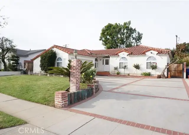Property at 10109 Noble Ave, Mission Hills, CA, 91345, 5 beds, 3 baths, [object Object]