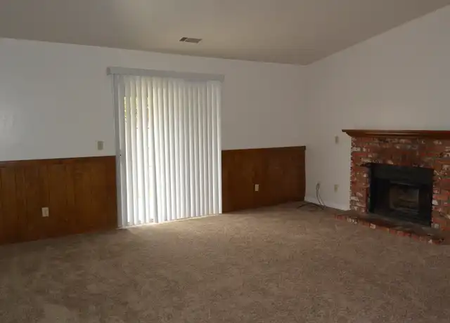 Property at 1509 S Noyes St, Visalia, CA, 93277, 3 beds, 2 baths, [object Object]