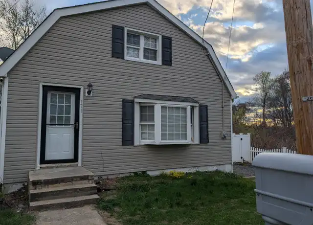 Property at 171 Center St, Keyport, NJ, 07735, 4 beds, 2 baths, [object Object]