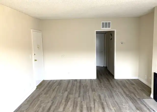 Property at 6750 Cedros Ave Unit 203, Van Nuys, CA, 91405, 1 bed, 1 bath, [object Object]