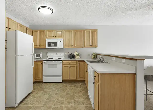 Photo of 4540 Nathan Ln N, Minneapolis, MN 55442