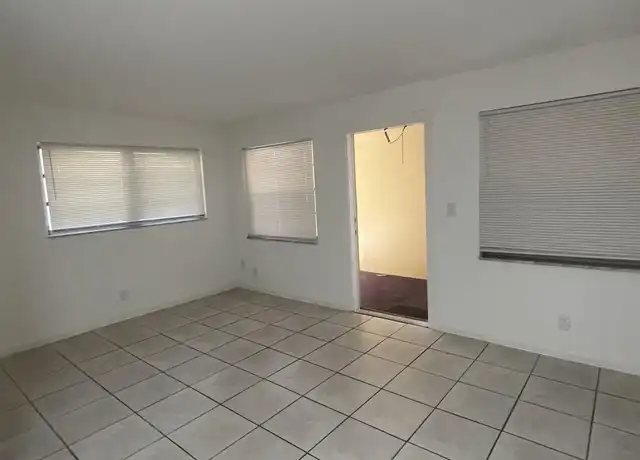 Property at 807 NW 24th St, Wilton Manors, FL, 33311, 1 bed, 1 bath, [object Object]