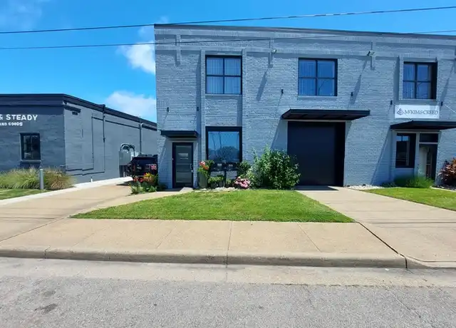 Property at 2402 Colley Ave Unit 2402, Norfolk, VA, 23517, 3 beds, 2 baths, [object Object]
