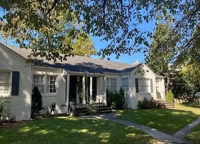 Property at Heathermoor Apartments - 2400 Heathermoor Rd, Mountain Brook, AL, 35223, 1 bed, 1 bath, [object Object]