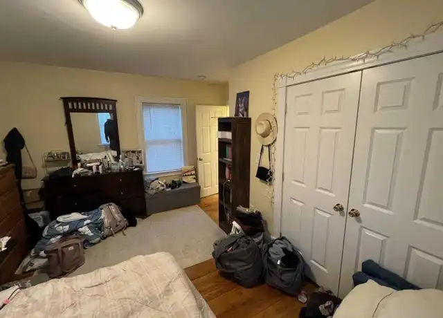 Property at 10 White St, Cambridge, MA, 02140, 3 beds, 2 baths, [object Object]