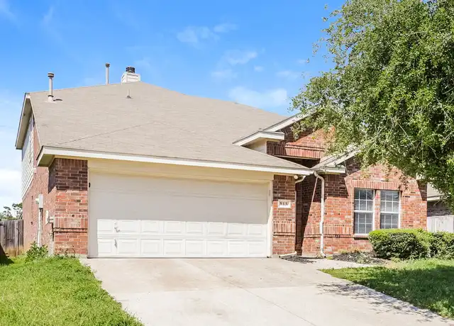 Property at 813 Loftin St, Crowley, TX, 76036, 4 beds, 2 baths, [object Object]