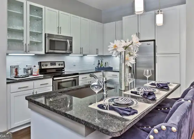 Property at 4600 Roswell Rd Unit 243, Atlanta, GA, 30342, 1 bed, 1 bath, [object Object]
