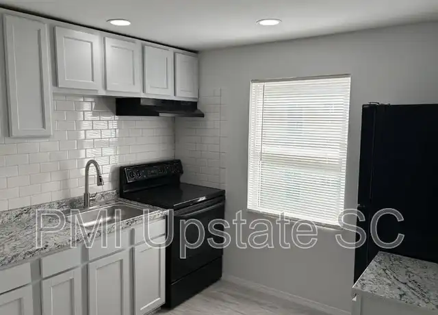 Property at 201 Chandler Dr Unit 16D, Gaffney, SC, 29340, 2 beds, 1 bath, [object Object]