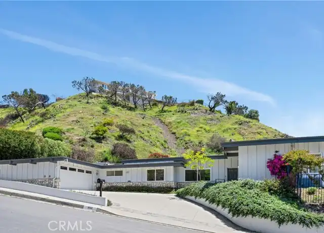 Property at 1032 Enchanted Way, Pacific Palisades, CA, 90272, 4 beds, 3 baths, [object Object]