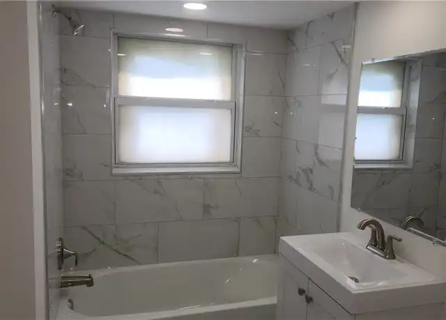 Property at 2590 First St #101, Fort Myers, FL, 33901, 1 bed, 1 bath, [object Object]