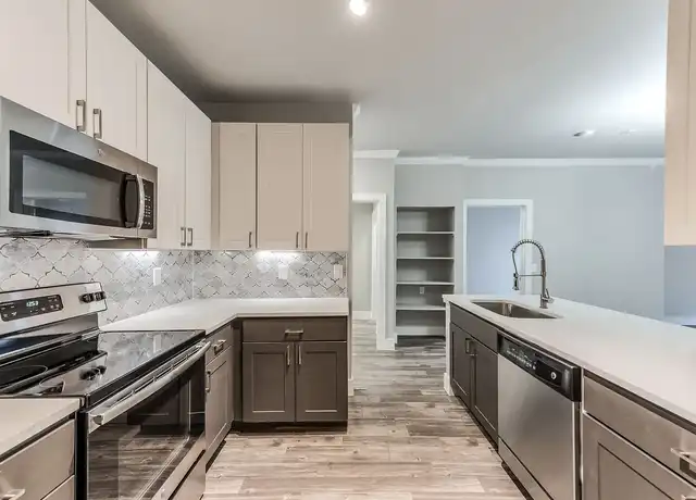 Property at Lakeside - 9550 Meyer Forest Dr, Houston, TX, 77096, 1 bed, 1 bath, [object Object]