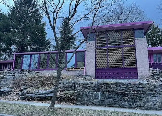 Property at 201 W Prospect Ave, State College, PA, 16801, 1 bed, 1 bath, [object Object]