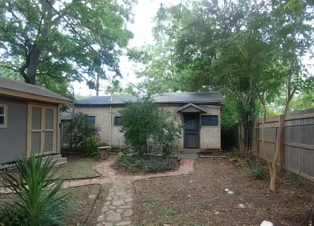 Property at 530 W Summit Ave Unit 2, San Antonio, TX, 78212, 1 bed, 1 bath, [object Object]