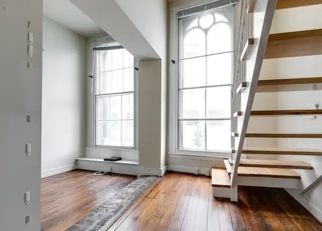 Property at 1321 E Main St Unit 208, Richmond, VA, 23219, 1 bed, 1 bath, [object Object]