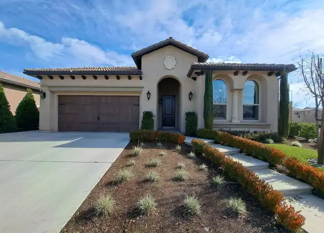 Property at 1707 N Megan Ave, Clovis, CA, 93619, 4 beds, 2.5 baths, [object Object]