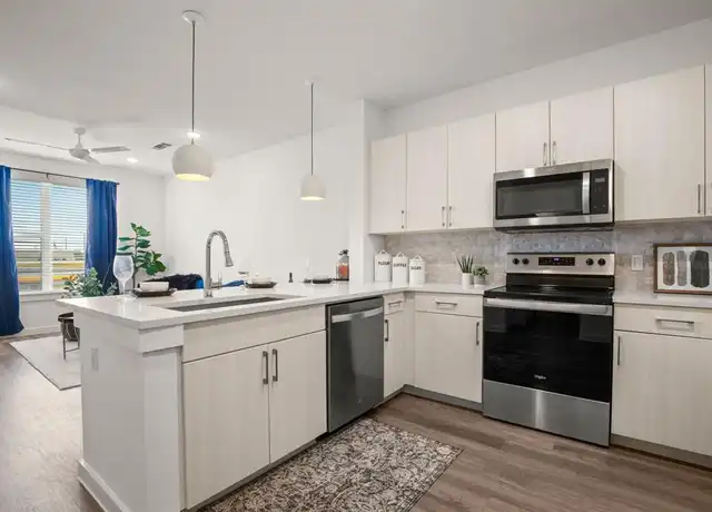 Property at 6324 N Lamar Blvd Unit 326, Austin, TX, 78752, 1 bed, 1 bath, [object Object]