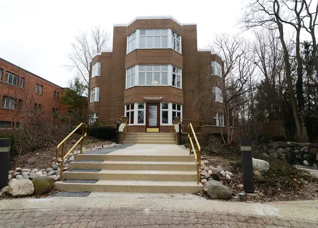 Property at 85 E Laurel Ave Unit 2D, Lake Forest, IL, 60045, 3 beds, 2.5 baths, [object Object]