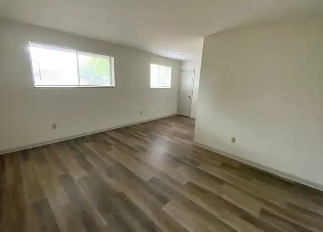 Property at Library Place Apartments - 105 W Broadway, Columbia, MO, 65203, 1 bed, 1 bath, [object Object]