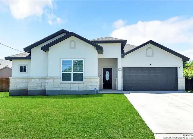 Property at 8316 Utopia Blvd, Selma, TX, 78154, 4 beds, 2 baths, [object Object]