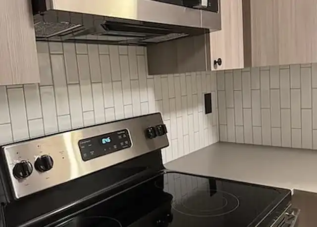 Property at 1421 W 8th Ave, Spokane, WA, 99204, 1-2 bed, 1 bath, [object Object]