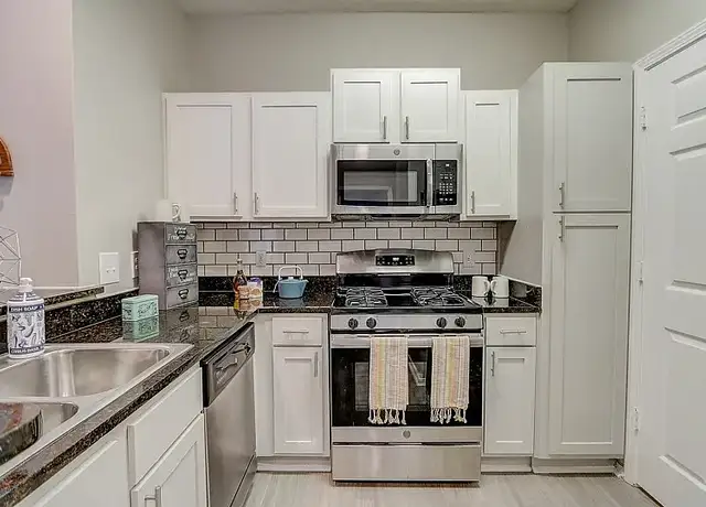 Photo of 2000 Asbury Sq, Atlanta, GA 30346