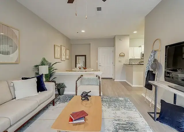 Photo of 2000 Asbury Sq, Atlanta, GA 30346