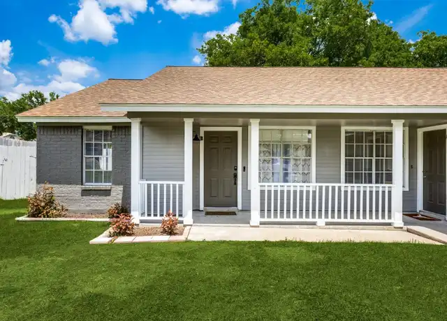 Property at 1816 Gracy Farms Ln Unit B, Austin, TX, 78758, 2 beds, 2 baths, [object Object]