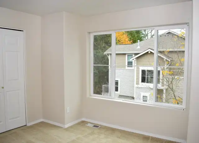 Property at 14178 SW Barrows Rd Unit 4, Portland, OR, 97223, 2 beds, 2.5 baths, [object Object]