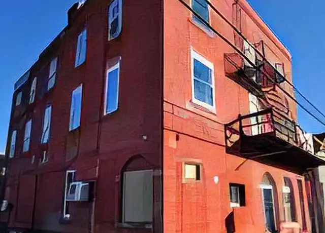 Property at 125 Main St Unit 5, New Eagle, PA, 15067, 2 beds, 1 bath, [object Object]