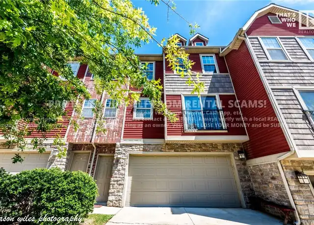 Property at 2828 W Hillshire Dr, Fayetteville, AR, 72704, 2 beds, 2.5 baths, [object Object]