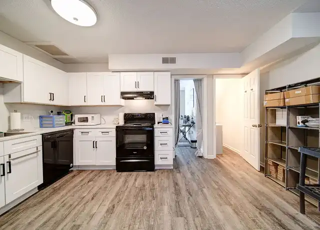 Property at Arlington Village Townhomes - 2505 Charles Blvd, Greenville, NC, 27858, 2 beds, 1.5 baths, [object Object]
