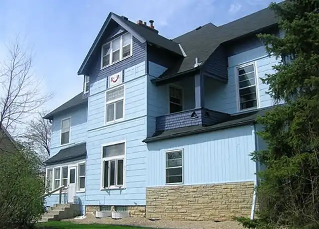 Property at 628 4th St SE Unit 4, Minneapolis, MN, 55414, 4 beds, 1 bath, [object Object]