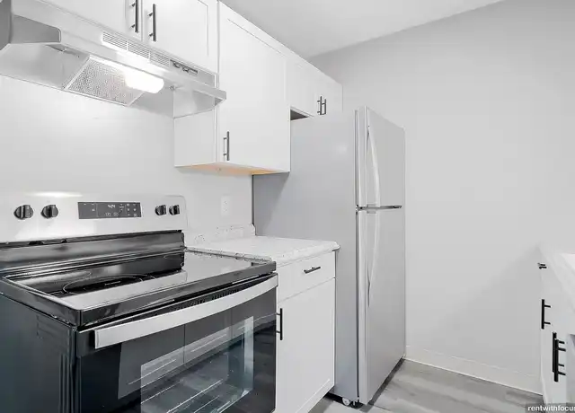 Property at Aspen Ridge - 1000 Lucerne Dr, Menasha, WI, 54952, 1-2 bed, 1 bath, [object Object]