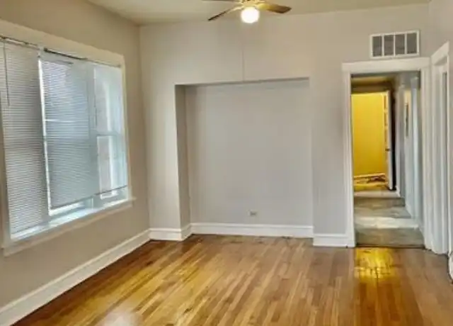 Property at 4040 W 63rd St, Chicago, IL, 60629, 3 beds, 1 bath, [object Object]